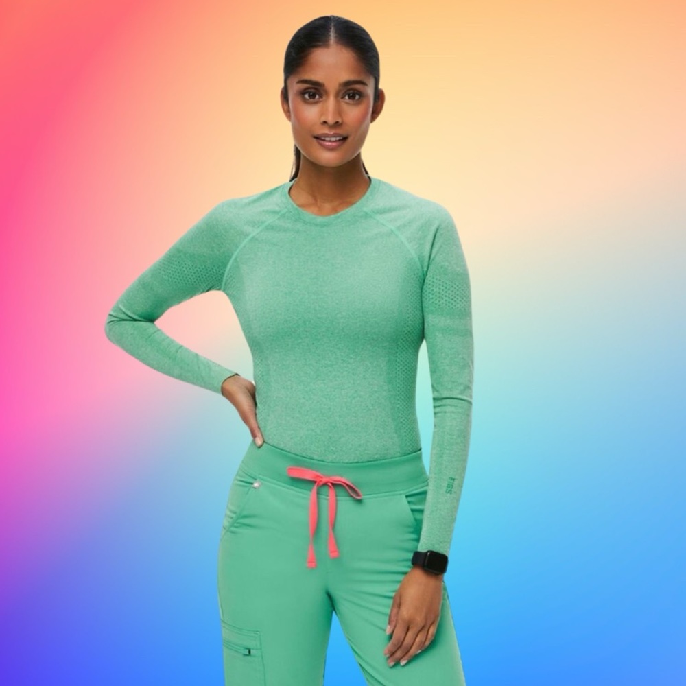 FIGS SALTA UNDERSCRUB - MEDIUM - SURGICAL GREEN